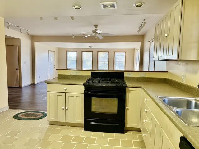 $125,000 | 422 Chartres Street, LaSalle, IL 61301