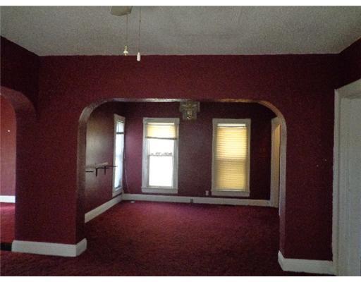 216 West Euclid Avenue Springfield, OH 45506 - Photo 2 of 9