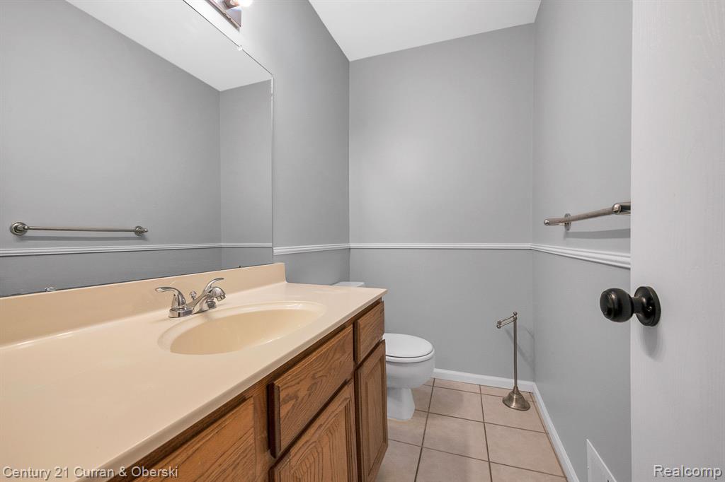 1037 High-Ridge Drive Canton, MI 48187 - Photo 18 of 22