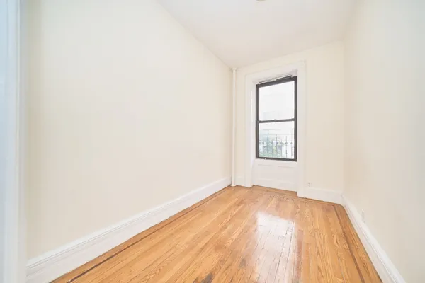 $3,900 | 416 East 89th Street, Unit 3F | Upper East Side
