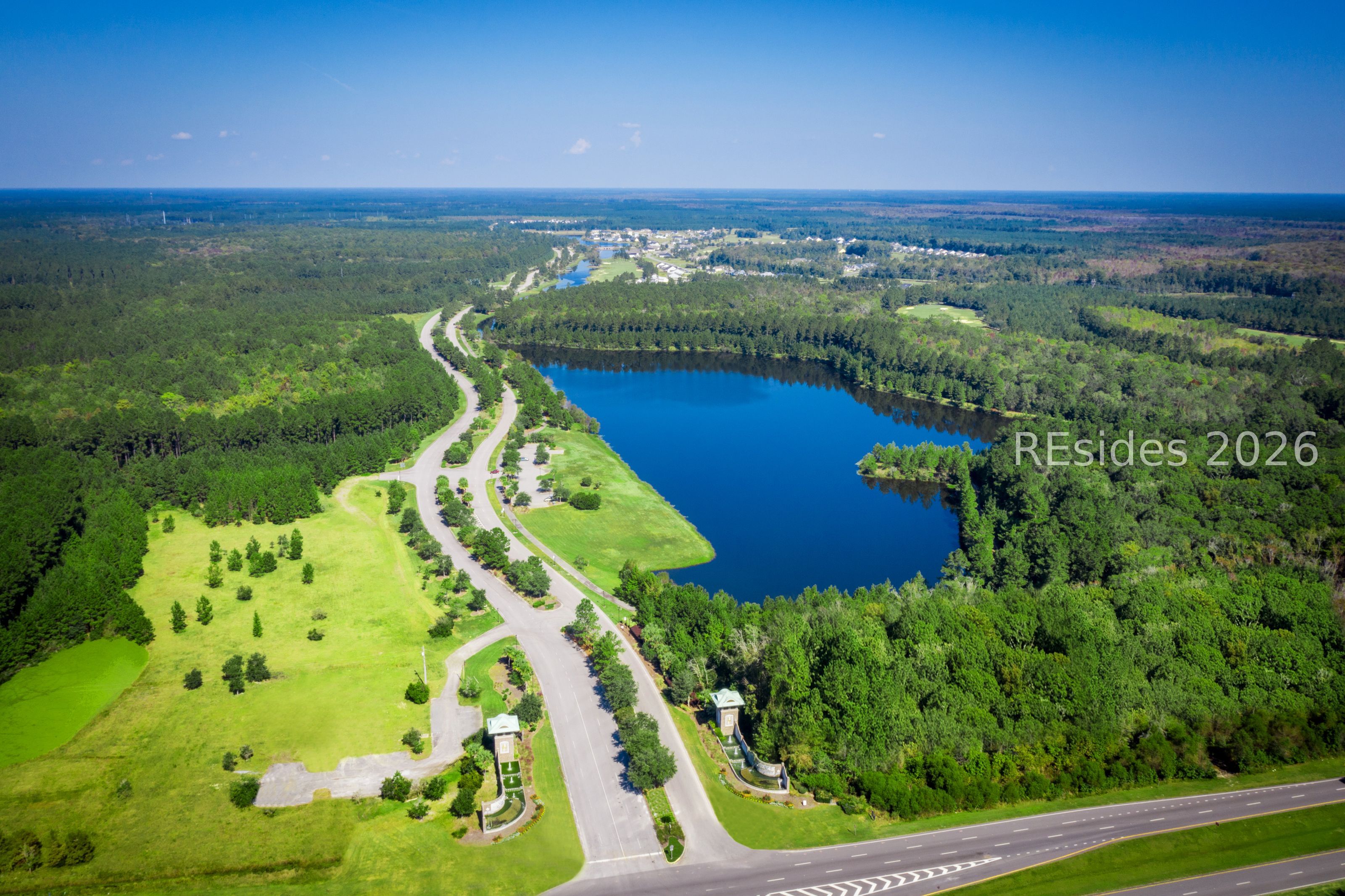 627 Crimson Point Bluffton, SC 29909 - Photo 8 of 10