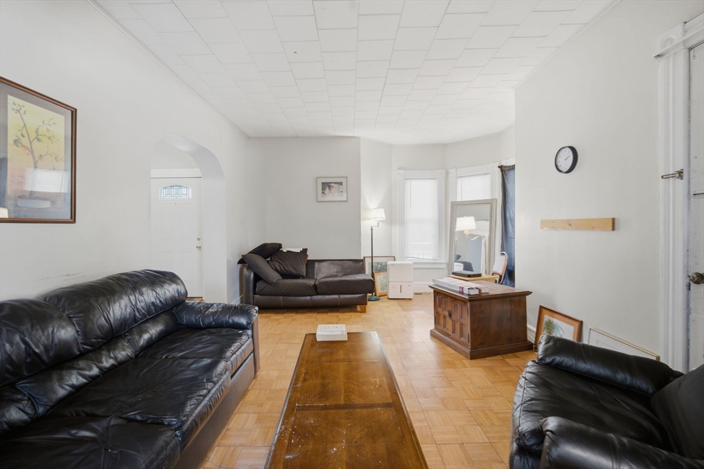 340 Oak Street Springfield, MA 01151 - Photo 20 of 41