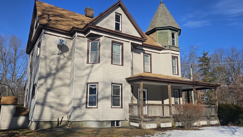 340 Oak Street Springfield, MA 01151 - Photo 3 of 41