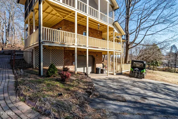 $599,900 | 127 Markwood Circle, Jonesborough, TN 37659