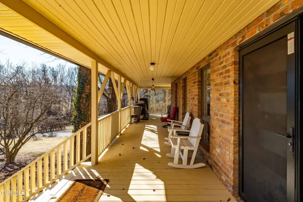 $599,900 | 127 Markwood Circle, Jonesborough, TN 37659