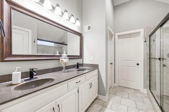 $444,900 | 8204 Northwest 74th Street, Kansas City, MO 64152