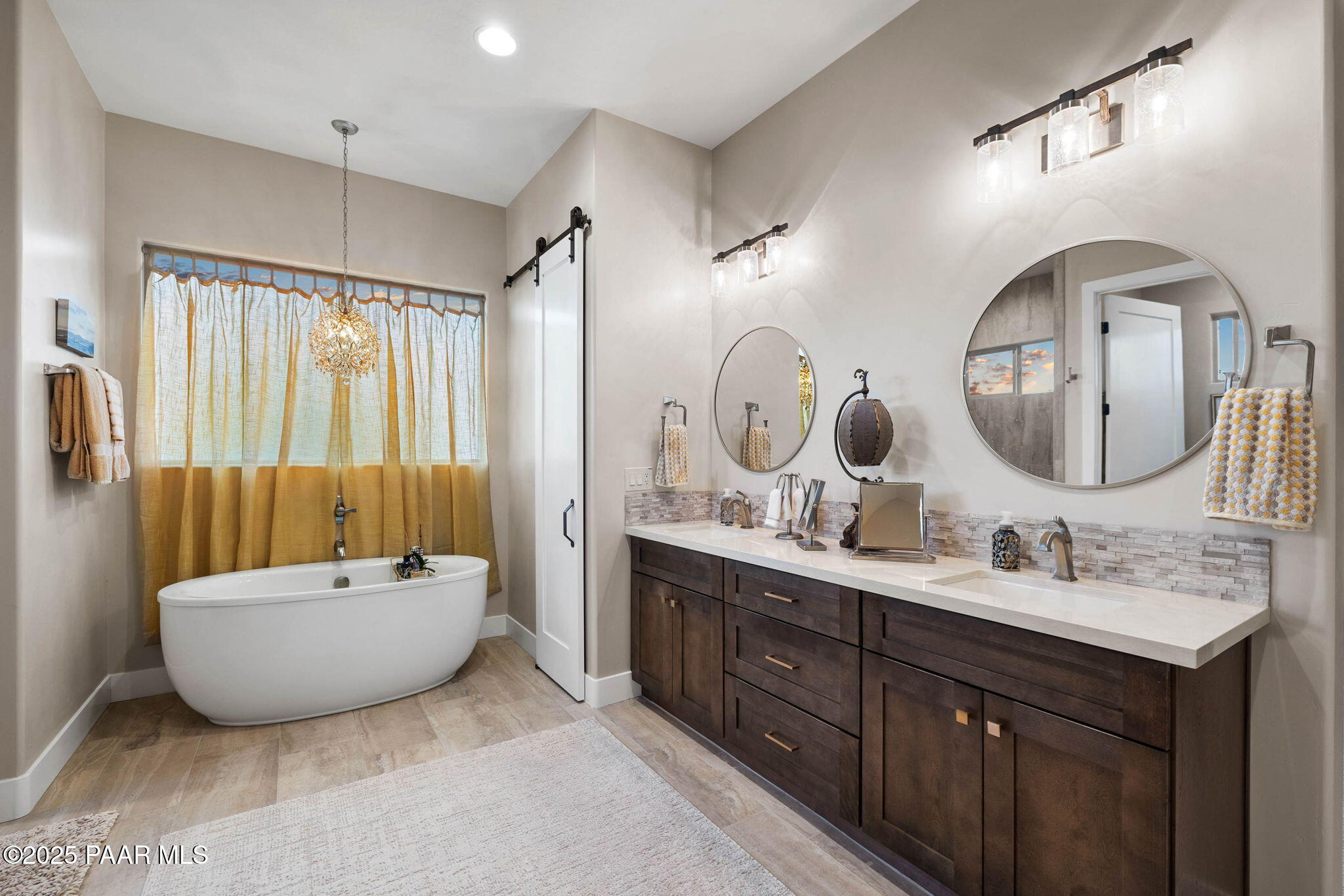 15505 North Double Adobe Road Prescott, AZ 86305 - Photo 37 of 84 a bathroom with a double vanity sink mirror and bathtub