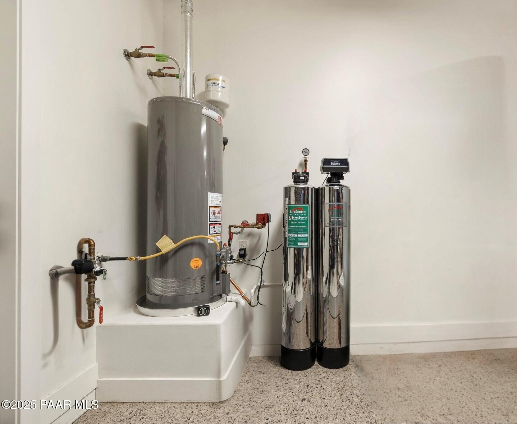 15505 North Double Adobe Road Prescott, AZ 86305 - Photo 46 of 84 a bathroom with a sink and a mirror