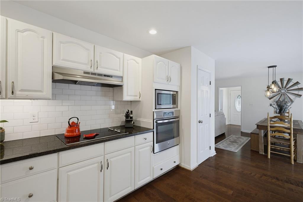 2800 Spencers Grove Road Browns Summit, NC 27214 - Photo 22 of 49 Brand new oven hood!