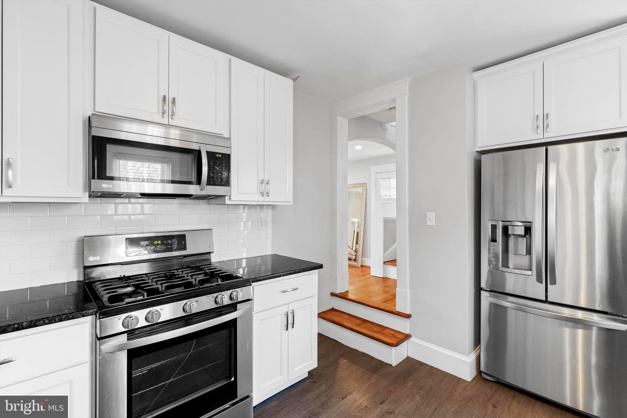 304 Hawthorne Road Linthicum Heights, MD 21090 - Photo 6 of 21 Gallery Image 6