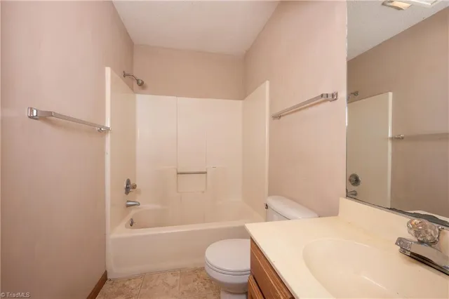 $132,500 | 2301 Flagstone Court, Unit D, Winston-Salem, NC 27103