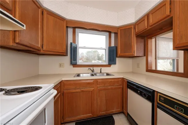 $132,500 | 2301 Flagstone Court, Unit D, Winston-Salem, NC 27103