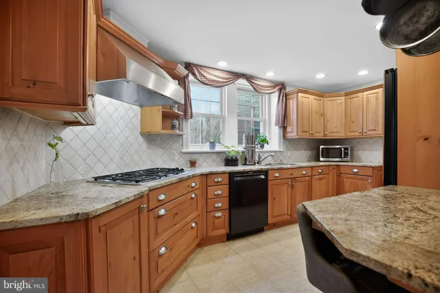 $850,000 | 106 Montgomery Avenue, Glenside, PA 19038