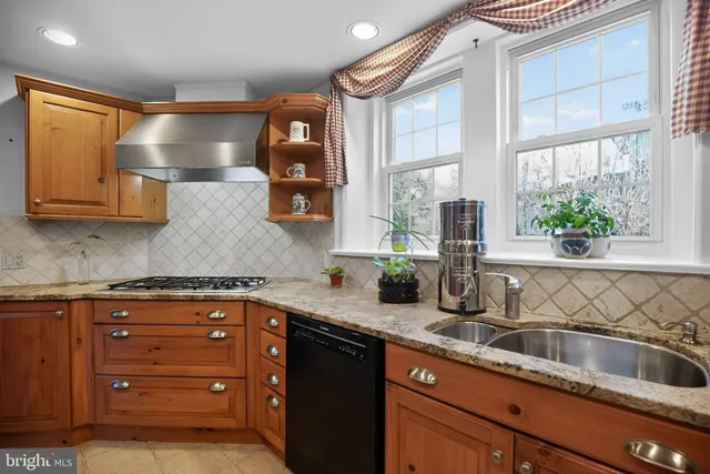 $850,000 | 106 Montgomery Avenue, Glenside, PA 19038