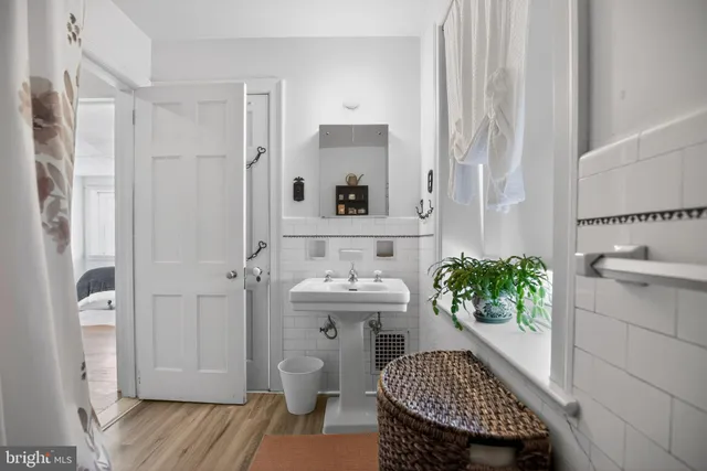 $850,000 | 106 Montgomery Avenue, Glenside, PA 19038