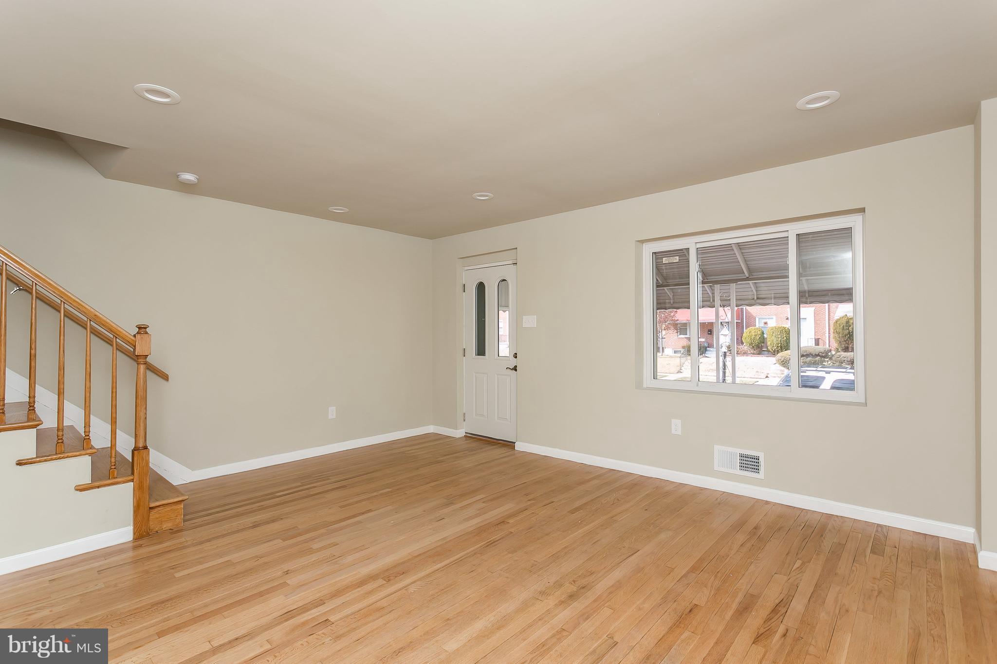 2232 Firethorn Road Baltimore, MD 21220 - Photo 3 of 15 Living Room
