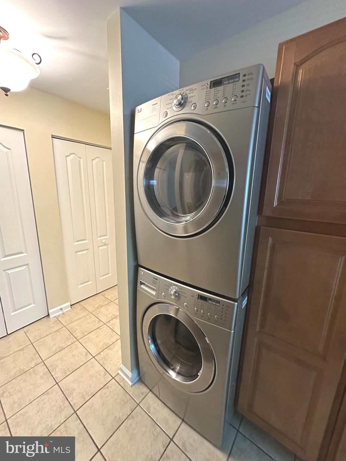 8378 Montgomery Run Road, Unit A Ellicott City, MD 21043 - Photo 8 of 27 High End Washer & Dryer