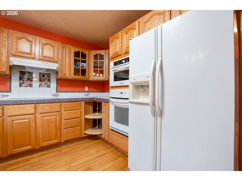 24011 Southwest Grand Ronde Road Grand Ronde, OR 97347 - Photo 11 of 32