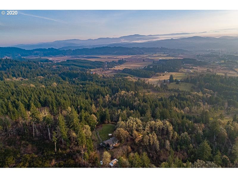 24011 Southwest Grand Ronde Road Grand Ronde, OR 97347 - Photo 30 of 32