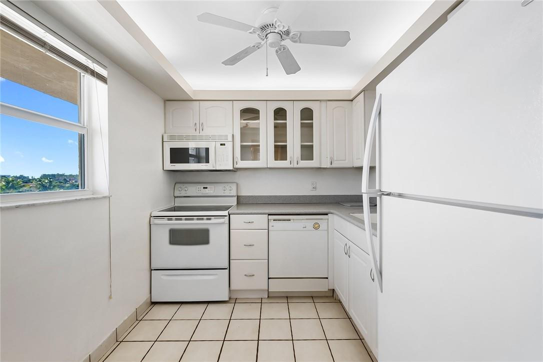 2929 South Ocean Boulevard, Unit 505 Boca Raton, FL 33432 - Photo 8 of 18 Photo 8