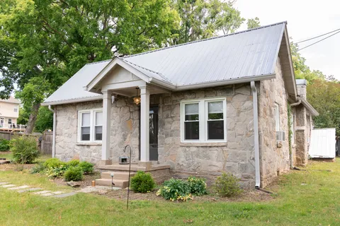 $575,000 | 1525 Riverside Drive, Nashville, TN 37206
