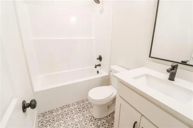 $339,900 | 218 North Boardman Street, Pleasant Hill, MO 64080