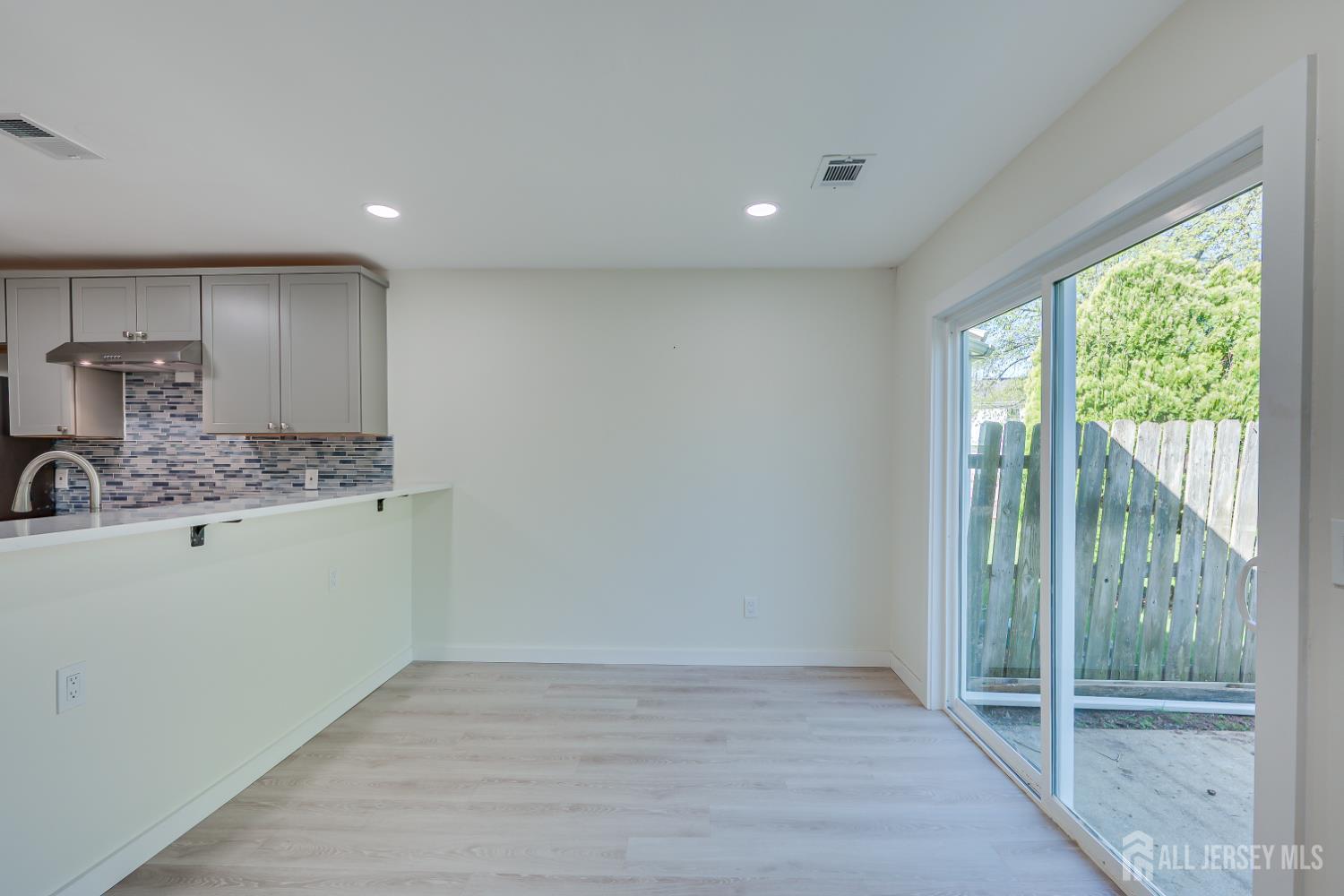 6 Woodbury Road Edison, NJ 08820 - Photo 11 of 32