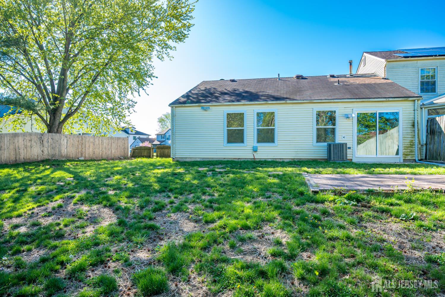 6 Woodbury Road Edison, NJ 08820 - Photo 31 of 32