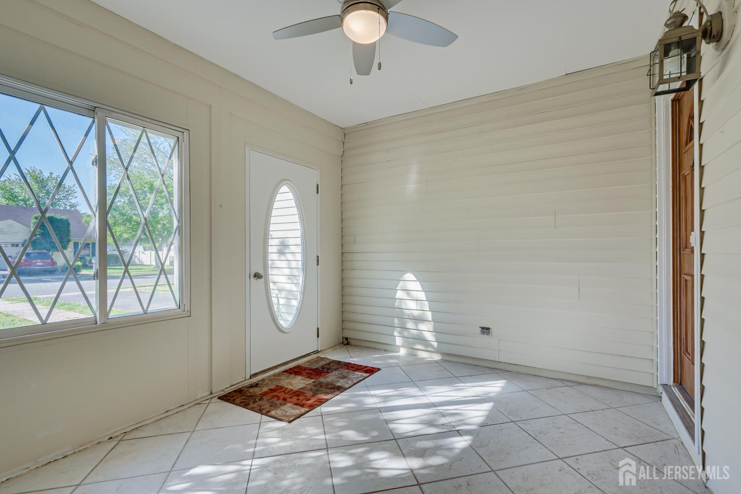 6 Woodbury Road Edison, NJ 08820 - Photo 5 of 32