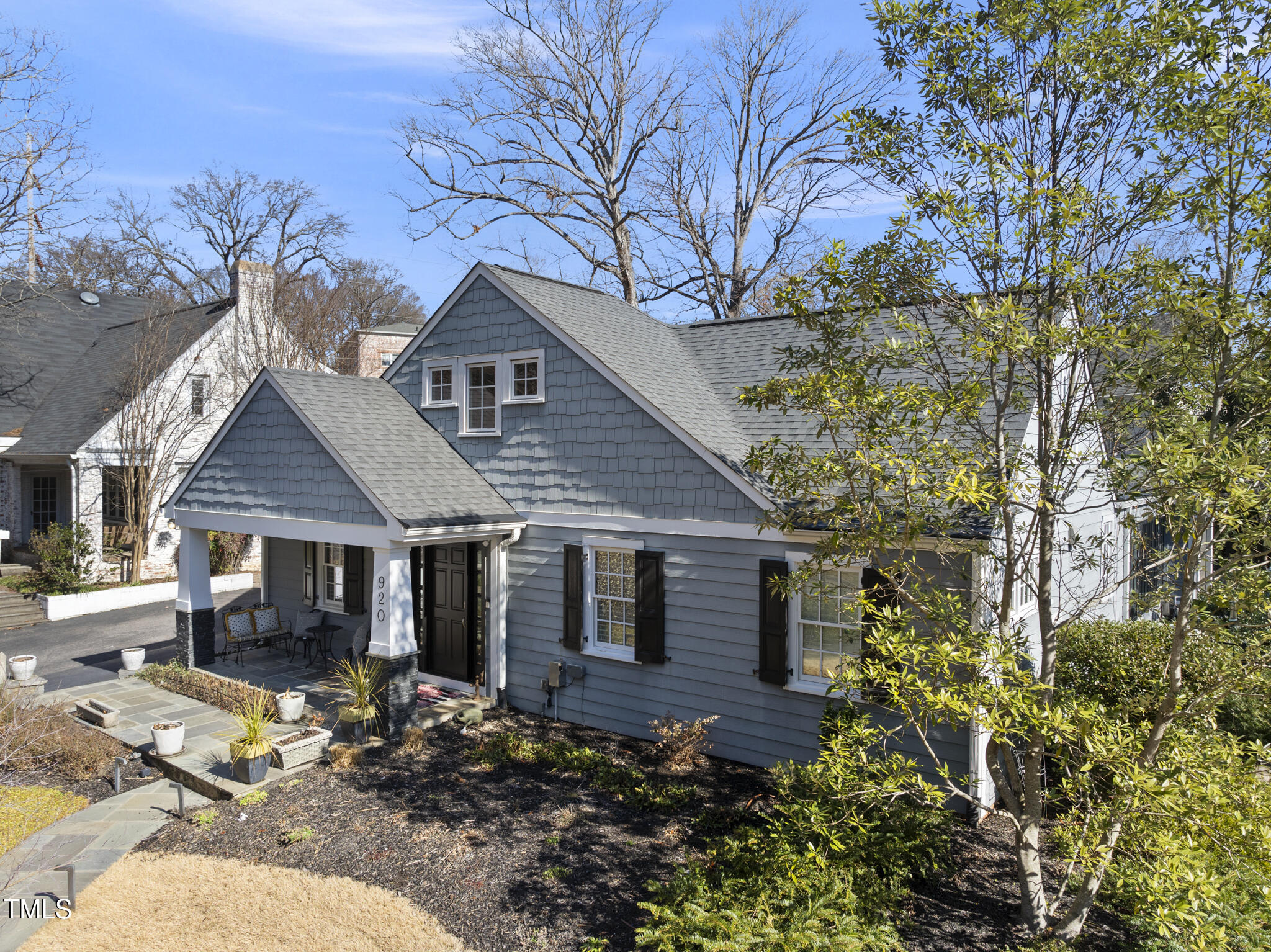 920 West Johnson Street Raleigh, NC 27605 - Photo 1 of 42 a front view of a house with garden