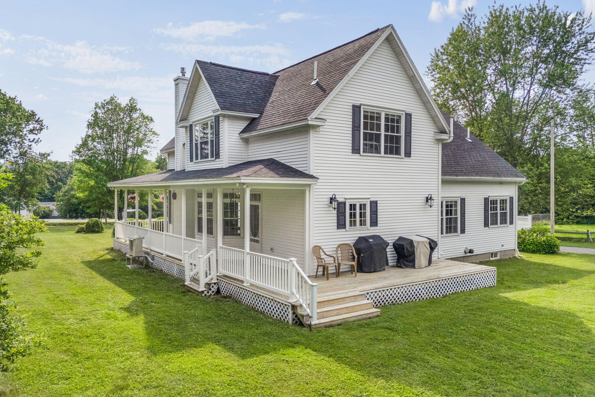 517 Blackstream Road Hermon, ME 04401 - Photo 4 of 46 47
