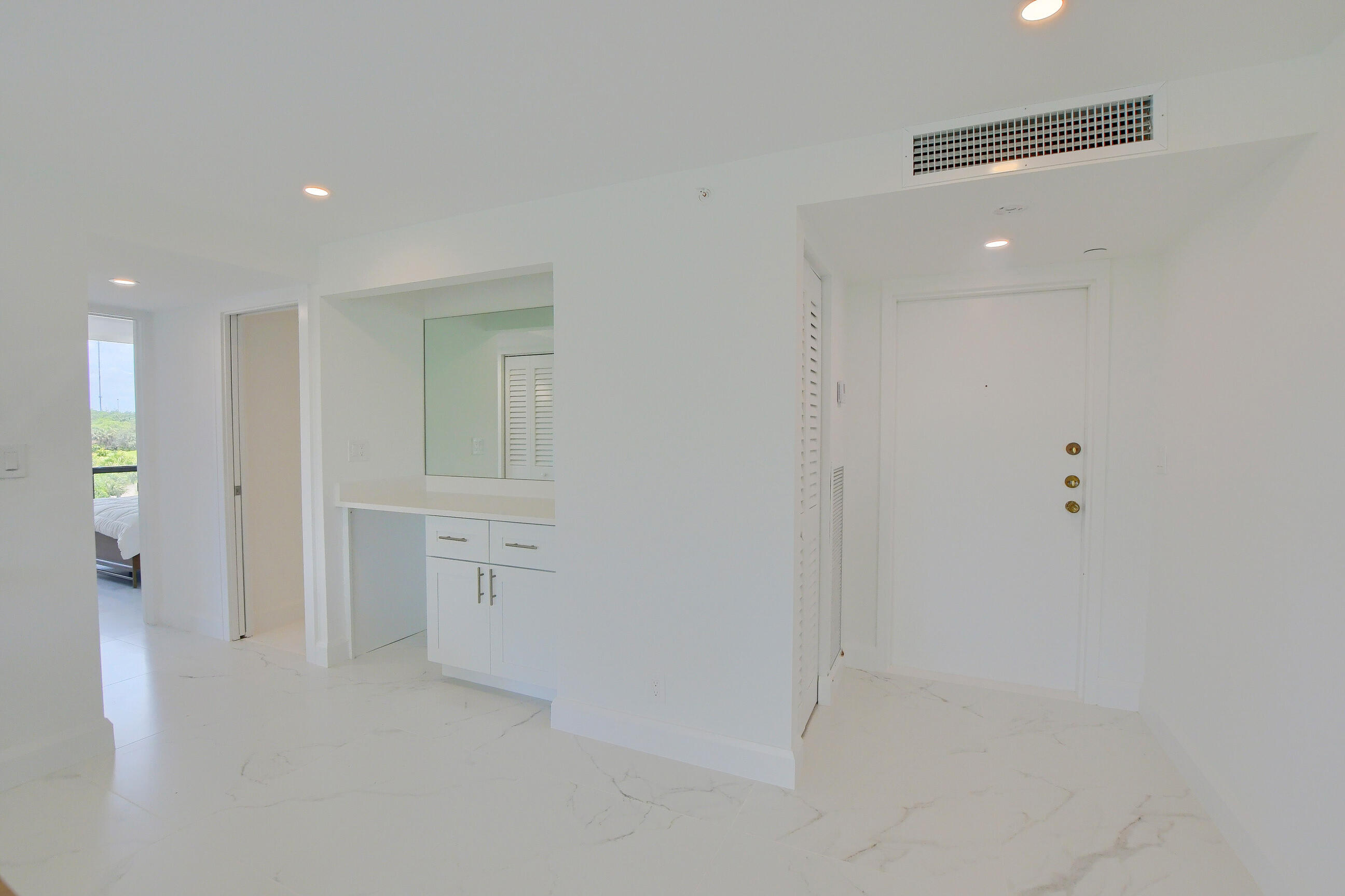 7819 Lakeside Boulevard, Unit 842 Boca Raton, FL 33434 - Photo 12 of 58 01_ebf_3315-hdr(5)