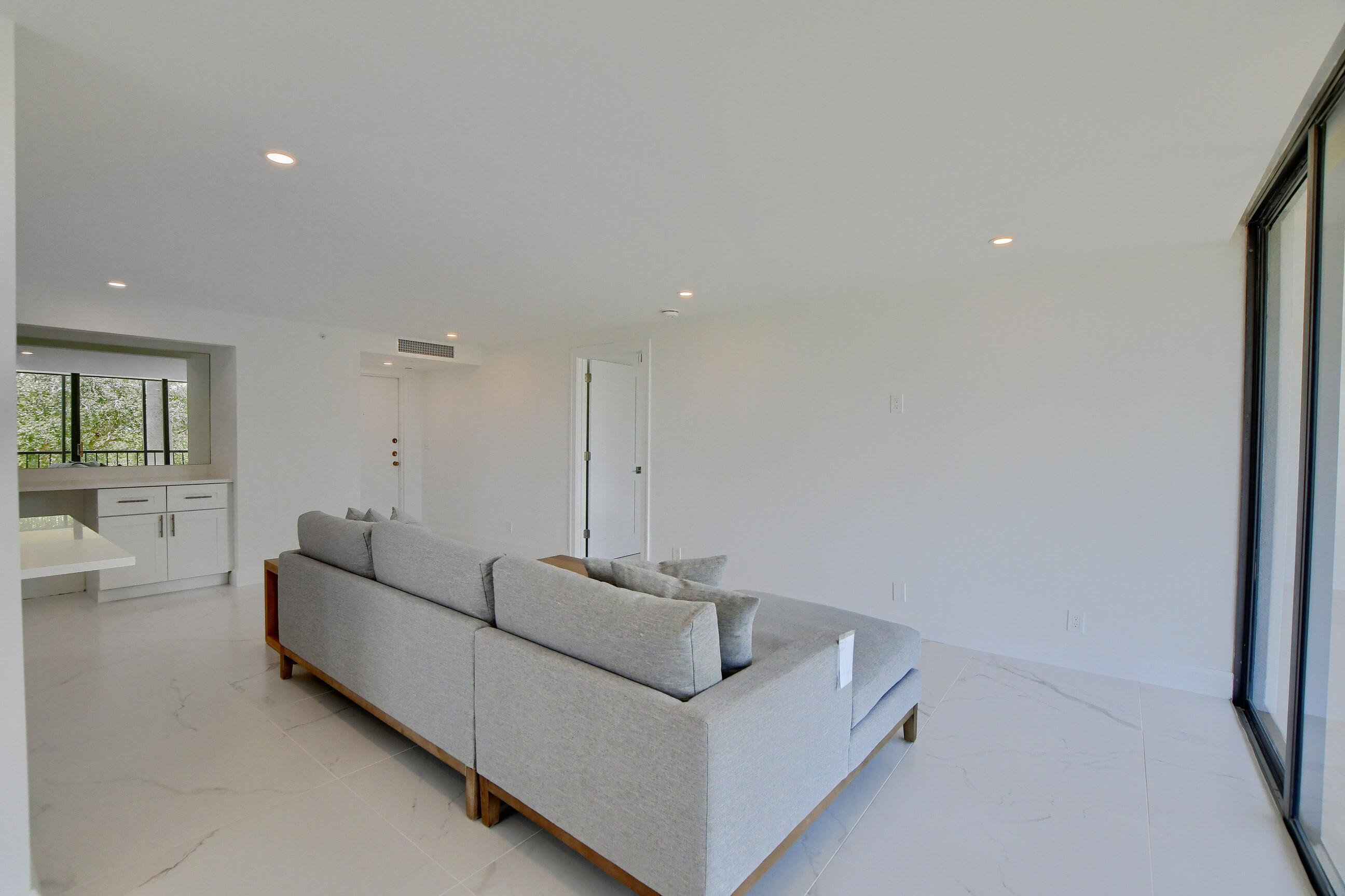 7819 Lakeside Boulevard, Unit 842 Boca Raton, FL 33434 - Photo 14 of 58 04_ebf_3330-hdr(5)