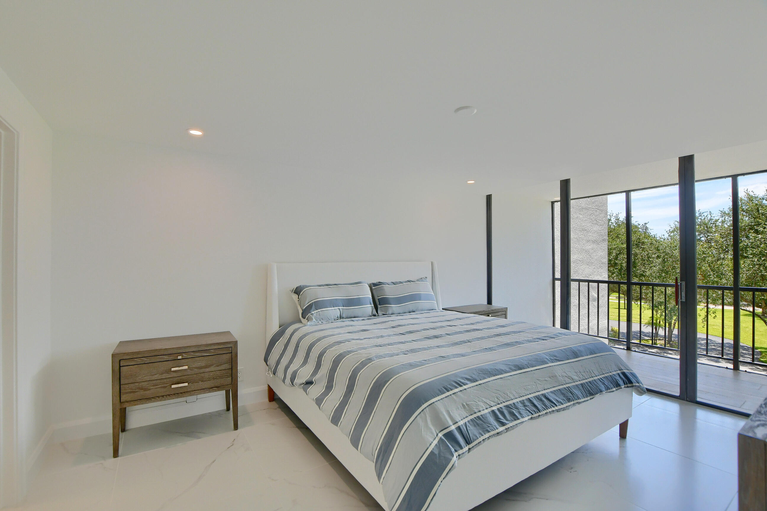 7819 Lakeside Boulevard, Unit 842 Boca Raton, FL 33434 - Photo 21 of 58 12_ebf_3370-hdr(5)