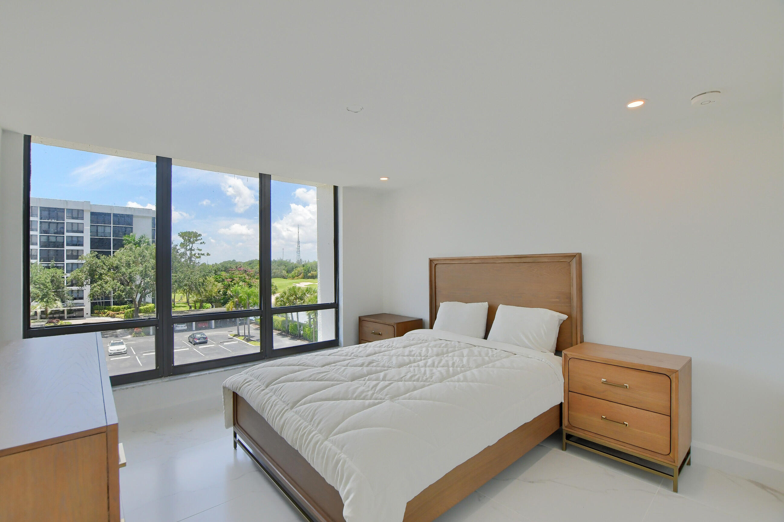 7819 Lakeside Boulevard, Unit 842 Boca Raton, FL 33434 - Photo 29 of 58 19_ebf_3405-hdr(5)