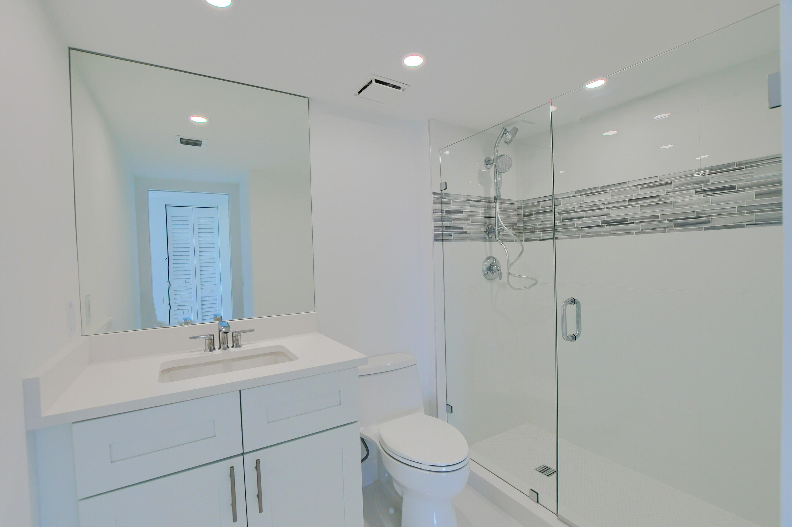 7819 Lakeside Boulevard, Unit 842 Boca Raton, FL 33434 - Photo 33 of 58 23_ebf_3425-hdr(5)