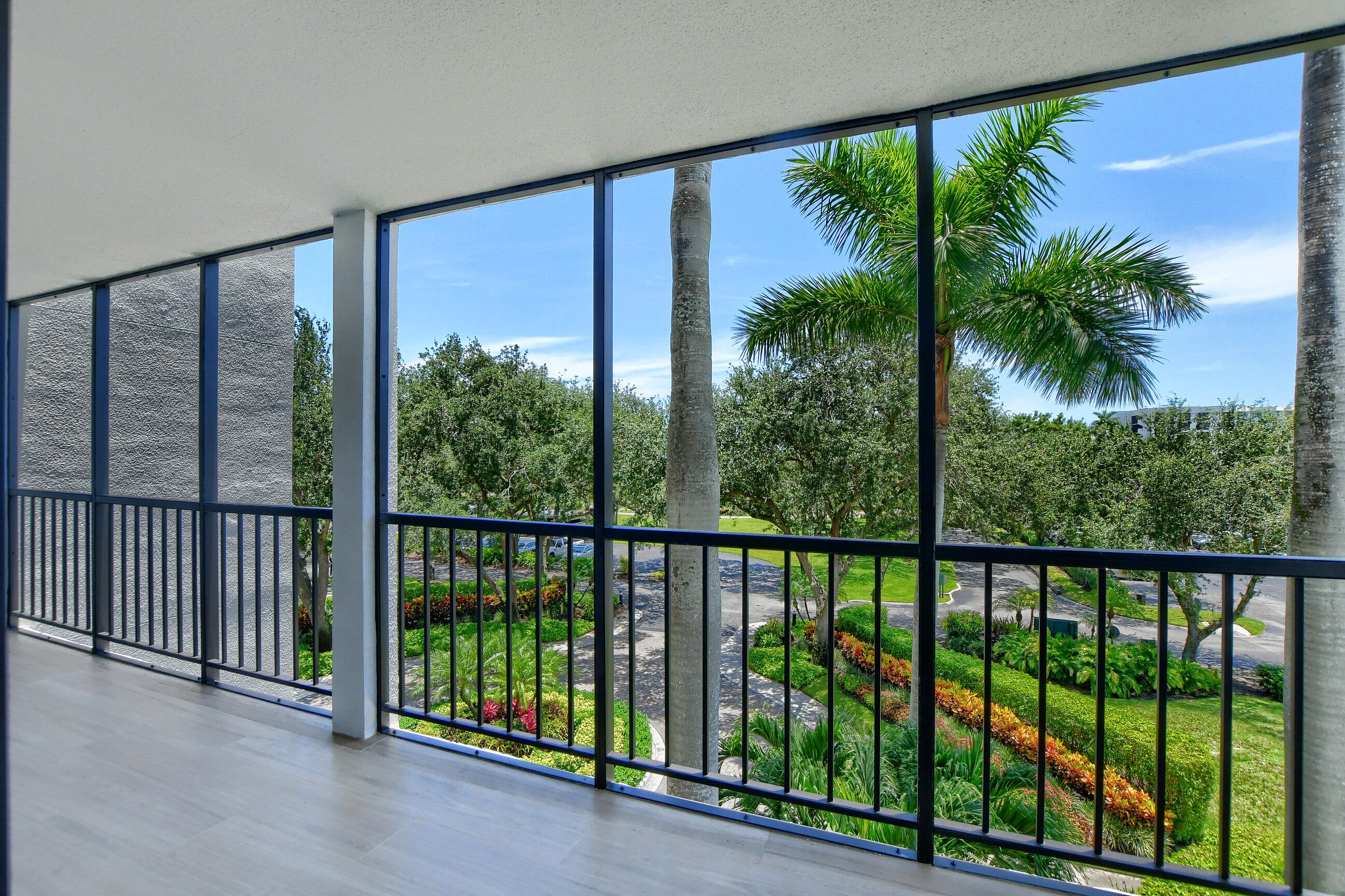 7819 Lakeside Boulevard, Unit 842 Boca Raton, FL 33434 - Photo 34 of 58 24_ebf_3430-hdr(5)