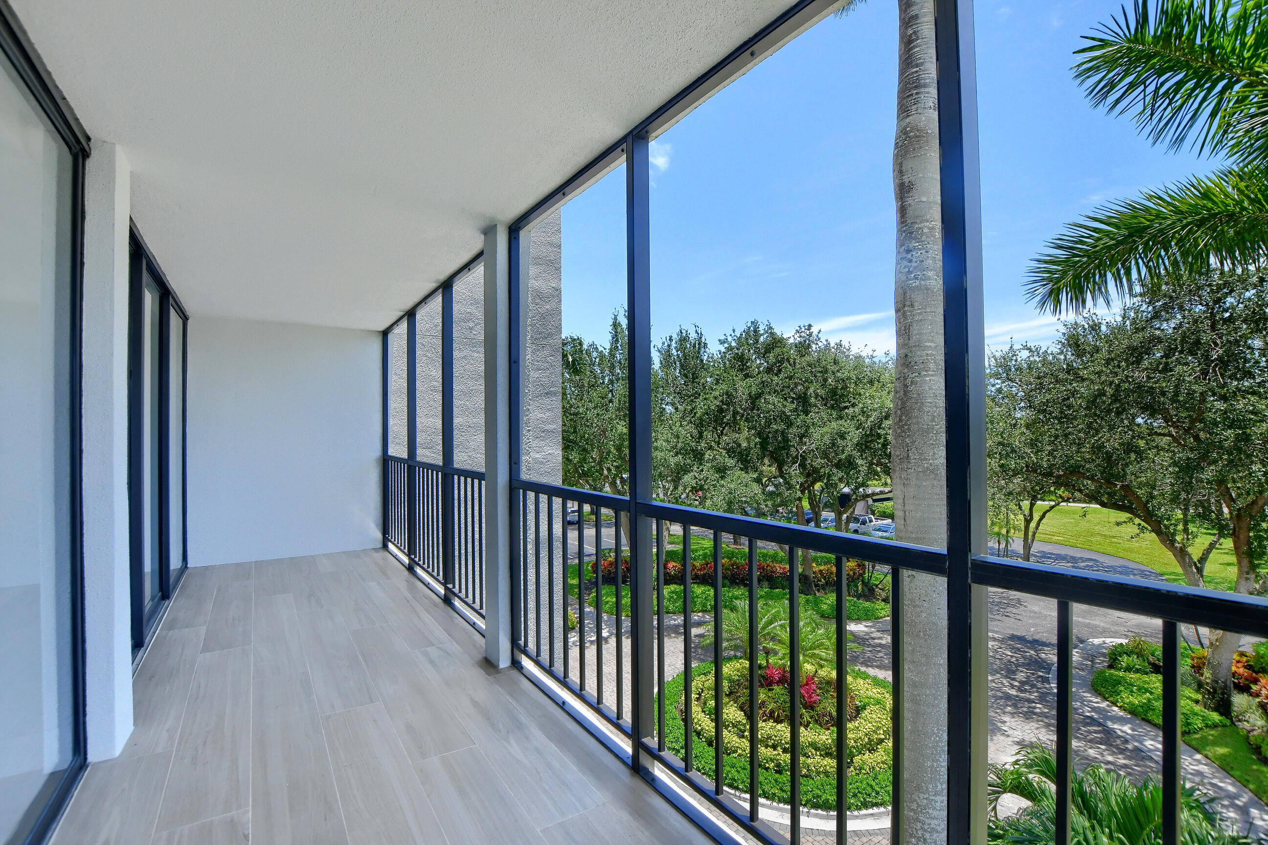 7819 Lakeside Boulevard, Unit 842 Boca Raton, FL 33434 - Photo 35 of 58 26_ebf_3440-hdr(5)