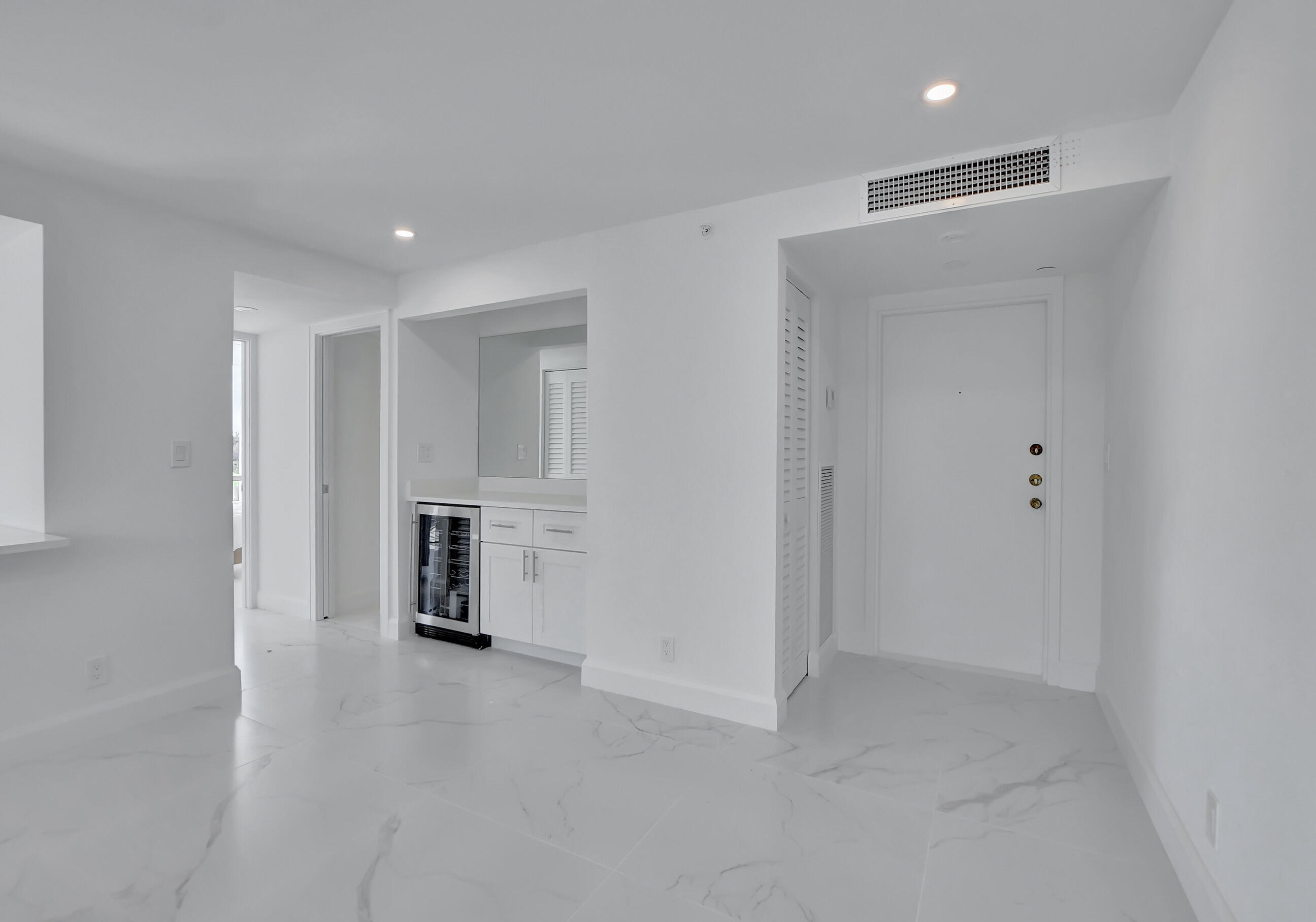7819 Lakeside Boulevard, Unit 842 Boca Raton, FL 33434 - Photo 7 of 58 01_dsc_0356