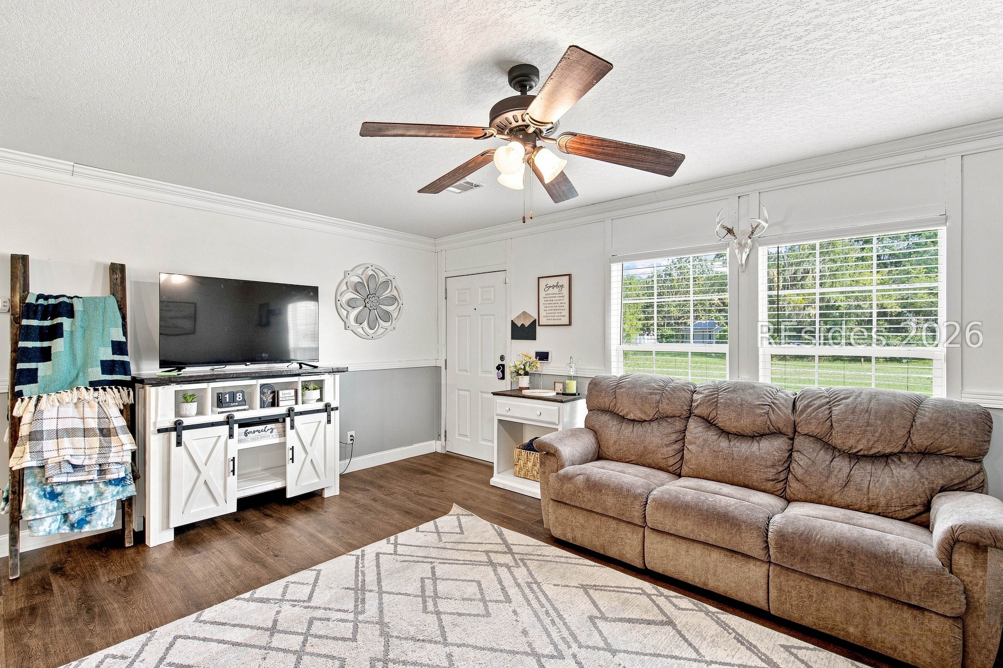 884 Seaside Road St. Helena Island, SC 29920 - Photo 7 of 38 Gallery Image 7