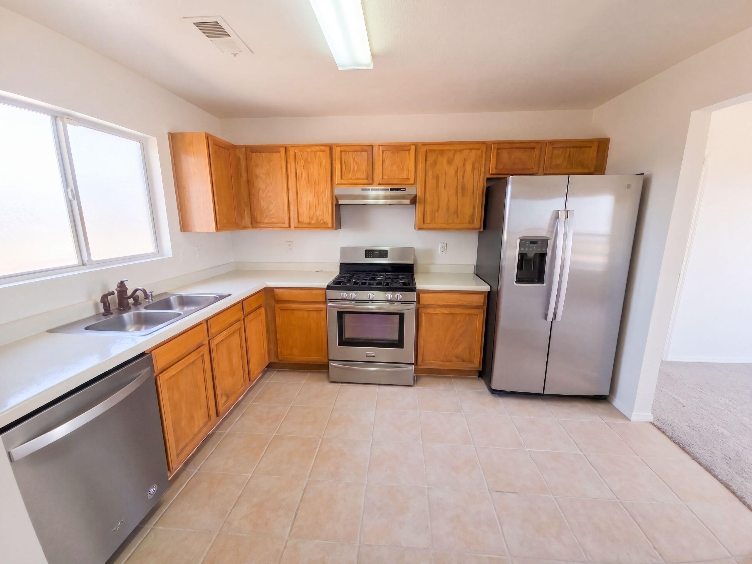 5051 27th Avenue Northeast Rio Rancho, NM 87144 - Photo 2 of 17 Gallery Image 2