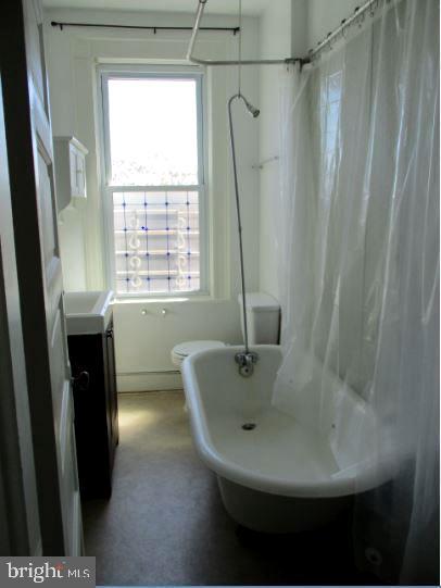 2615 North Calvert Street, Unit 3 Baltimore, MD 21218 - Photo 8 of 15 Bathroom