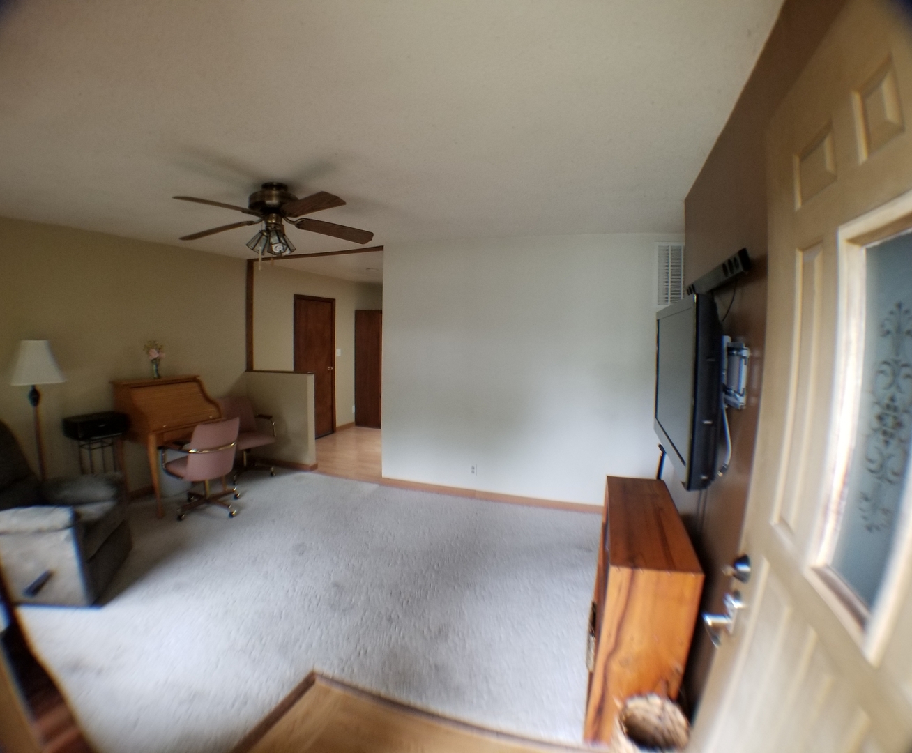 412 South Oltendorf Road Streamwood, IL 60107 - Photo 2 of 35