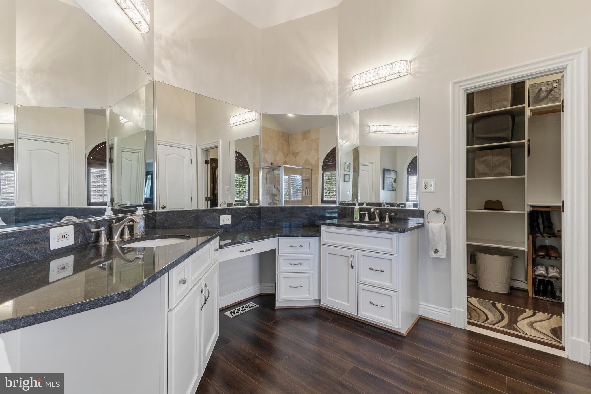 8306 Roxborough Loop Gainesville, VA 20155 - Photo 49 of 115