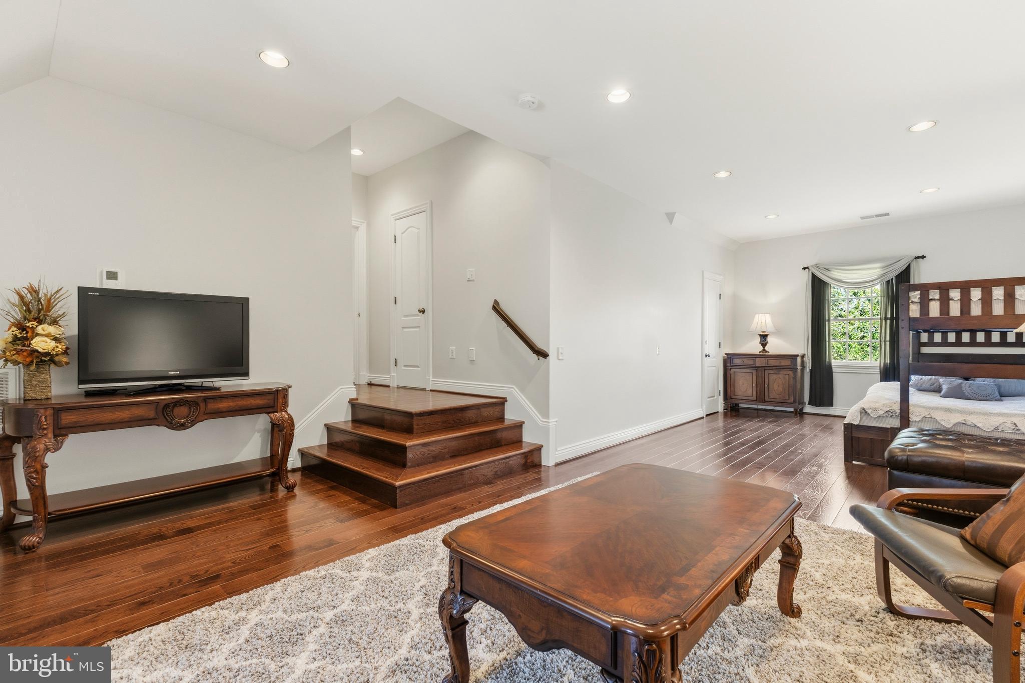 8306 Roxborough Loop Gainesville, VA 20155 - Photo 54 of 115