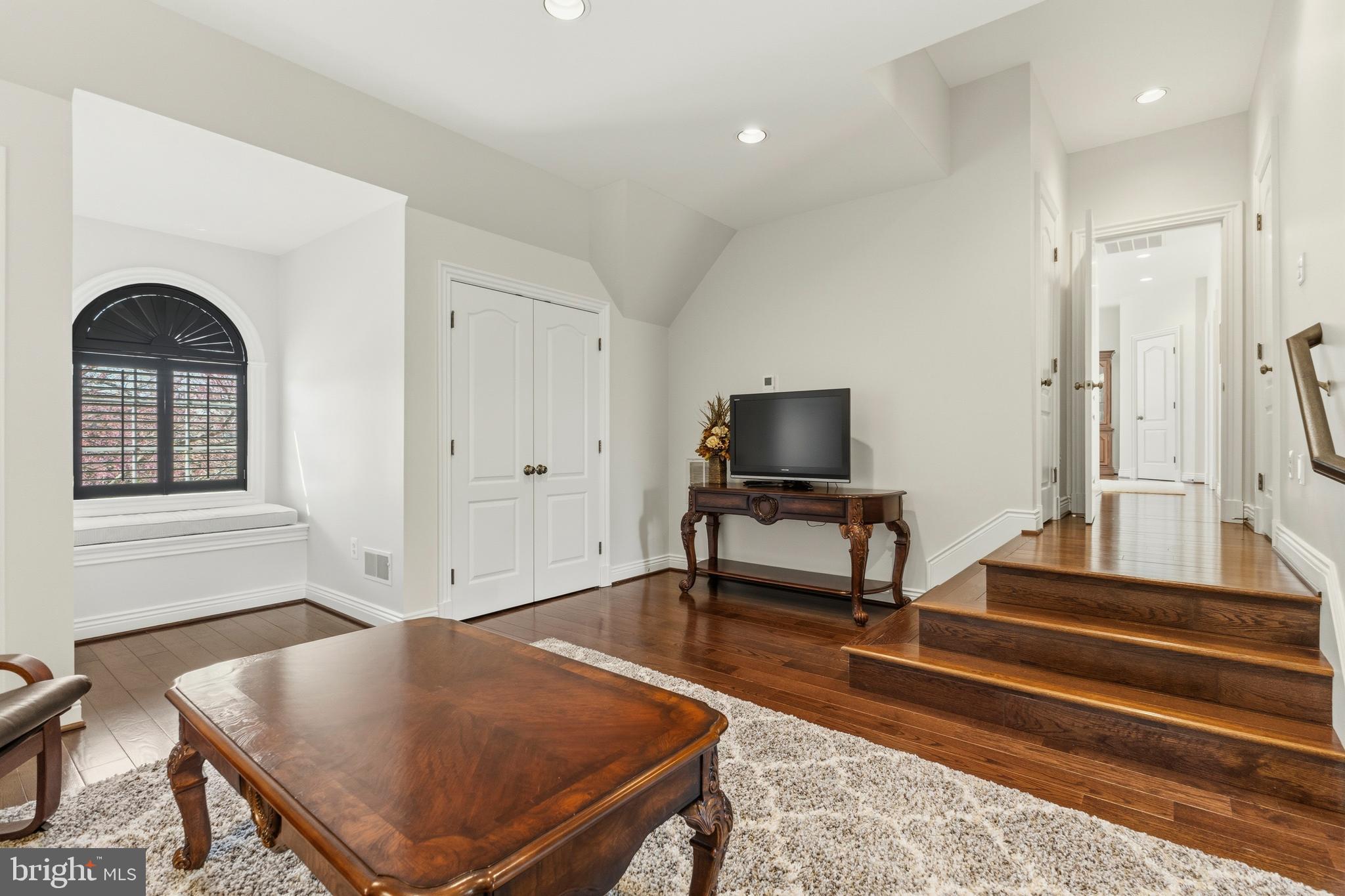 8306 Roxborough Loop Gainesville, VA 20155 - Photo 57 of 115