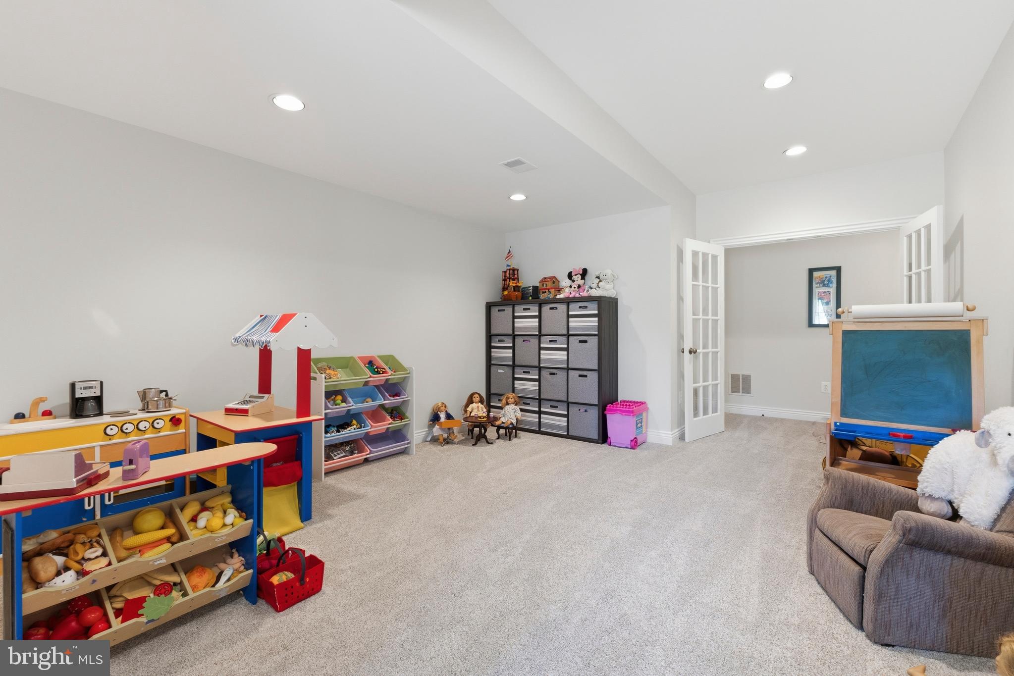 8306 Roxborough Loop Gainesville, VA 20155 - Photo 77 of 115