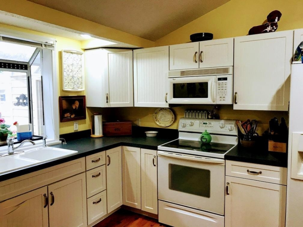 2801 Niles Kitchen 4