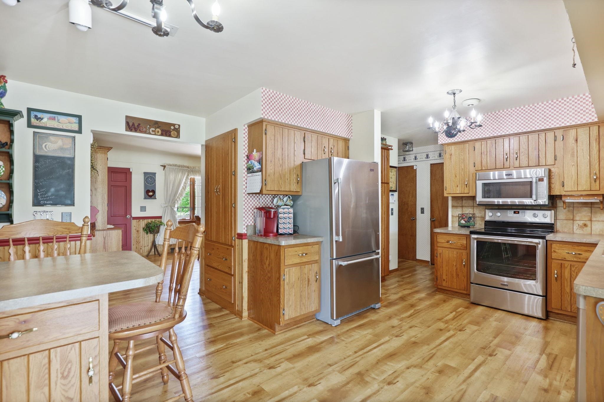 11155 South Evergreen Road Birch Run, MI 48415 - Photo 19 of 56