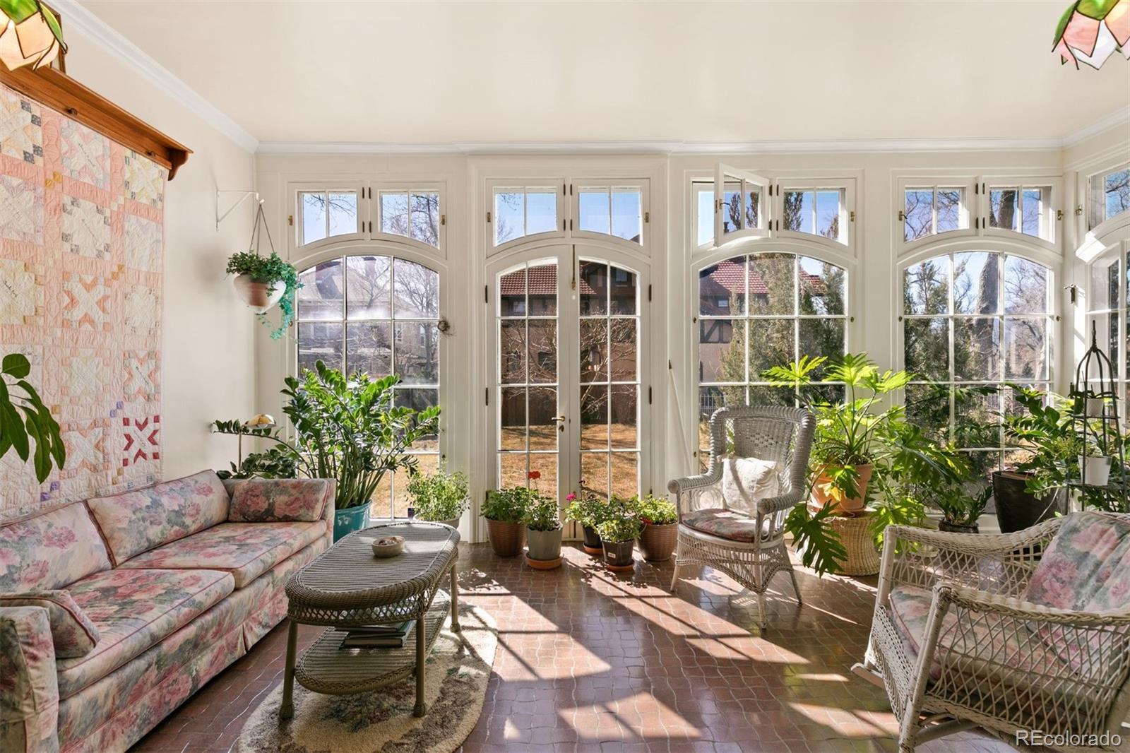 1415 North Cascade Avenue Colorado Springs, CO 80907 - Photo 18 of 48 a living room filled with furniture